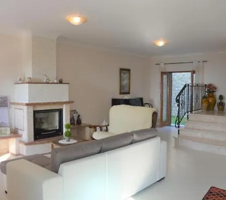 Apartment Ada *
