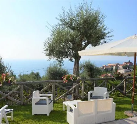 Ada Apartment Massa Lubrense
